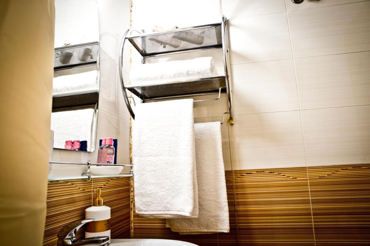 Sunflower Apartment City Center Plovdiv Esterno foto