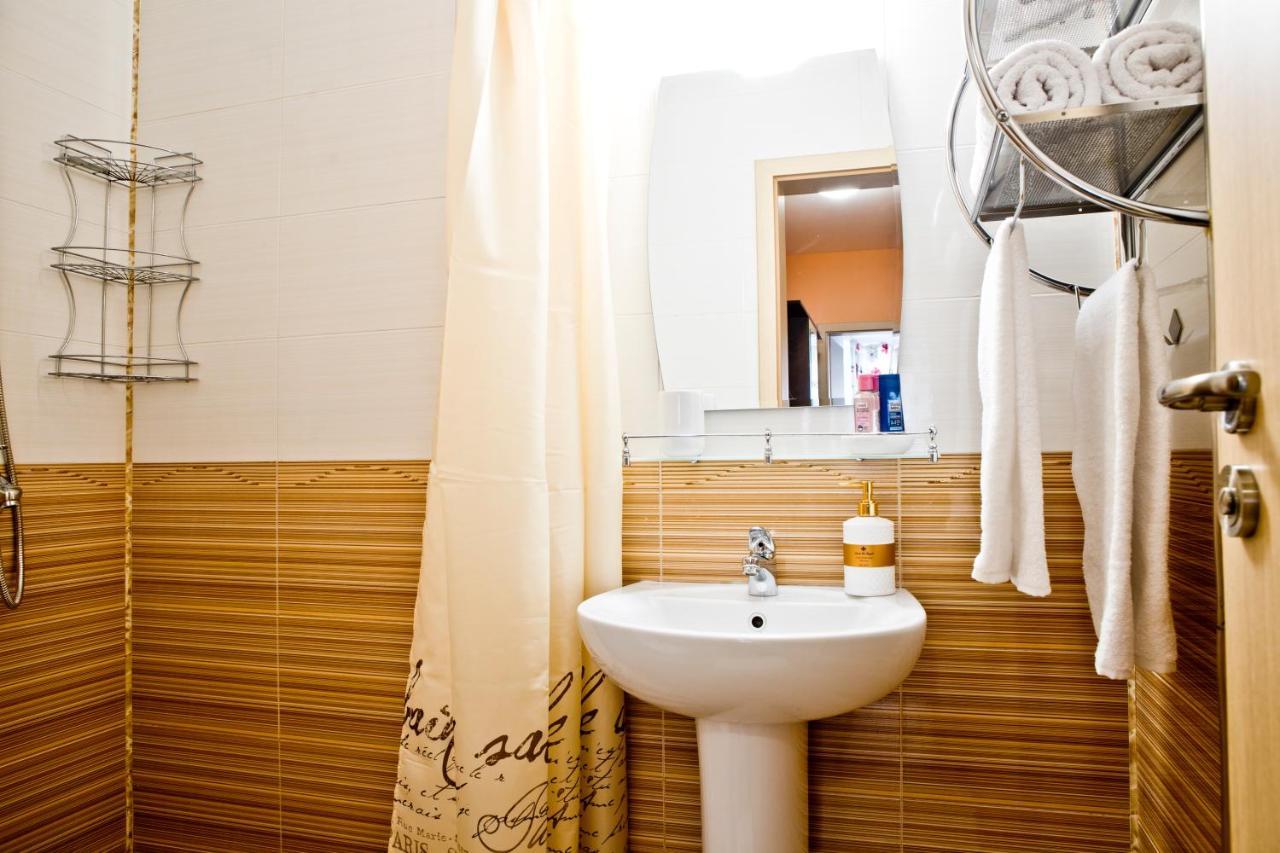 Sunflower Apartment City Center Plovdiv Esterno foto