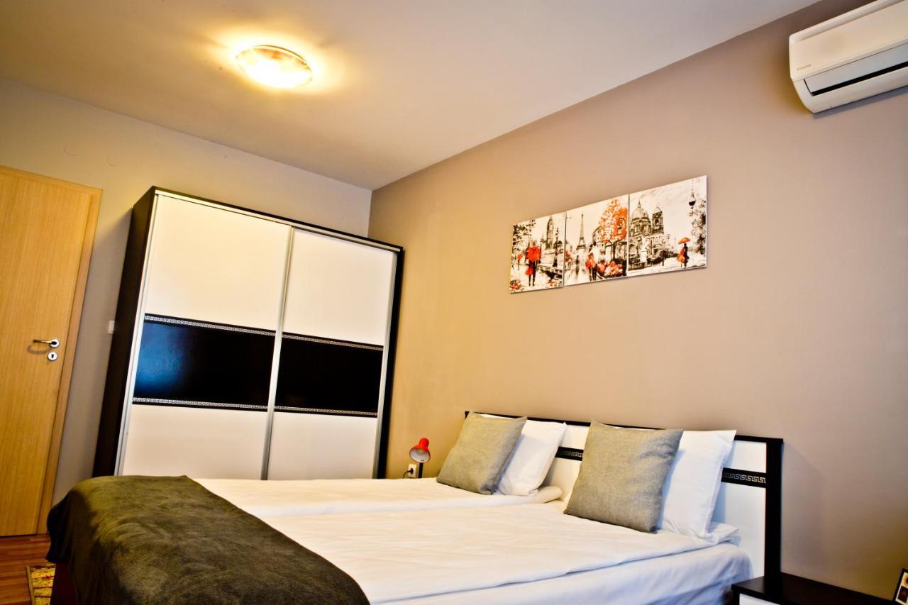 Sunflower Apartment City Center Plovdiv Esterno foto